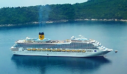 Coronavirus, Thailandia vieta attracco di una crociera costa on 64 italiani a bordo