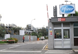 Catania, i sindacati chiedono alla Pfizer lo stop dopo la morte del dipendente per coronavirus