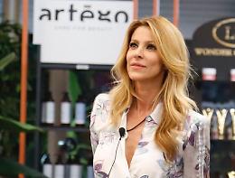 GFVip, Adriana Volpe ha dovuto lasciare la Casa per un lutto