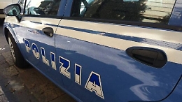 Noto, calci e pugni in strada alla presunta amante del marito: denunciata
