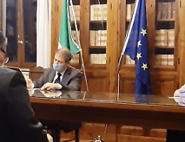 Musumeci e la cabina di regia Stato-Regioni: «Sì al rigore, lockdown fino al 3 maggio»