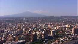 Covid-19, droni, elicotteri e motovedette: in Sicilia è caccia ai "furbetti" della scampagnata