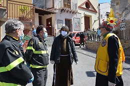 Palermo, Coronavirus: "Ci siamo anche noi allo Zen e Danisinni"