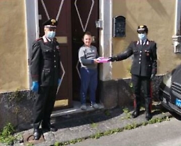 Catania, non hai il tablet per studiare? Te lo portano i carabinieri