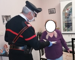 E a Giarre consegnata la pensione in contanti alla signora 90enne