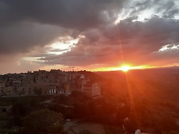 "Se la natura è  cosi bella, tu Coronavirus  che ci fai in giro?"