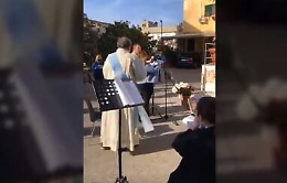 Palermo, a Tommaso Natale la messa che "sfida" i decreti anti coronavirus