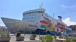 Positivi al coronavirus altri due migranti a bordo della Moby Zazà