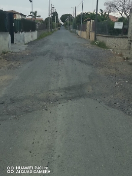 Vaccarizzo (CT): l'AMT  non può transitare perché la strada è dissestata