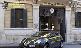 Sicilia, ancora rifiuti e corruzione: quattro arresti a Siracusa