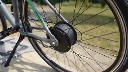 Ciclista amatoriale si sente male e muore durante pedalata con amici