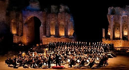 Domani a Zafferana ritorna la grande lirica con una maratona musicale all’anfiteatro Borsellino
