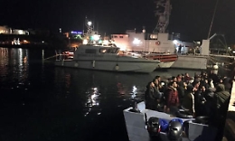 Lampedusa, notte di sbarchi: arrivate 80 persone
