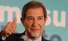 E Musumeci alla "Vita in diretta": «Se fosse per me chiuderei i porti»