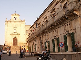 Covid, tampone su giovane negativo: a Monterosso Almo riapre il Comune