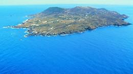 «Volevamo dimostrare che la Terra è piatta», terrapiattisti veneti rischiano naufragio a Ustica