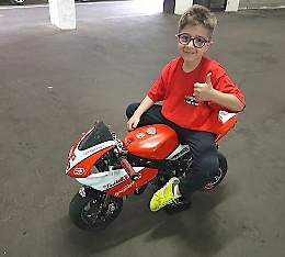 Giacomo Tumia, a otto anni è la promessa catanese delle minimoto