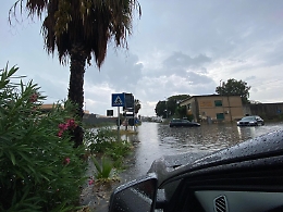 Temporale estivo su Catania e provincia, allagamenti e auto in panne