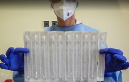 Corsa al tampone fai da te, se ne vendono 10mila al giorno