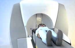 C'è chi viene in Sicilia per curarsi: in tanti scelgono la Gamma Knife del Cannizzaro di Catania