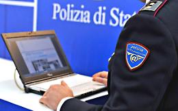 Chat con foto e video di minori nudi: scatta blitz in 3 città siciliane