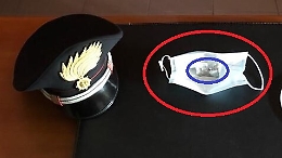 Nascondeva l'eroina dietro la mascherina, catanese arrestato per spaccio