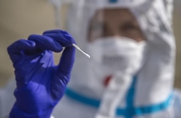 In Italia si è rotto l'«argine» del 3% tra positivi e tamponi, occorre aumentare il numero dei test