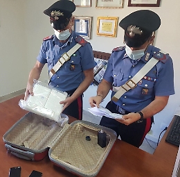 Messina, sbarca dal traghetto con 2,3 kg di cocaina: arrestato