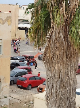 Coronavirus, due maestre e sei alunni a Lampedusa contagiati