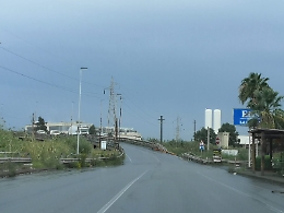 Catania: strada pericolosa alla zona industriale