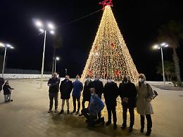 Acceso l'Albero di Natale a San Leone