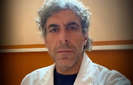 Il primo medico vaccinato in Sicilia: «Ecco perché affidarsi alla scienza per vincere la battaglia»