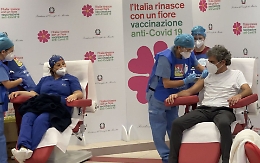 Vax Day, per ora solo 685 dosi in Sicilia: ma 3,5 milioni di vaccinati entro settembre