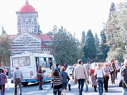 Catania, da lunedì riaprono i cimiteri e tutti i parchi pubblici