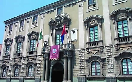 Dissesto Catania, i sindacati chiamano la città allo sciopero generale