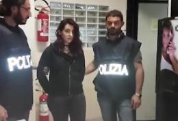 Palermo: l'omicidio all'Arenella ripreso dalle telecamere, a sparare una ragazza di 20 anni