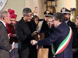 Fiorello a Catania per ricevere la Candelora d'Oro