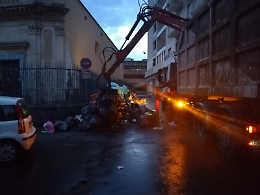 Chiesa di San Gaetano alle Grotte, prima e dopo la pulizia