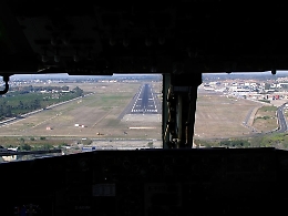 Catania, aeroporto chiuso per alcuni minuti: tre voli dirottati
