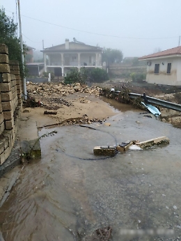 Scordia, maltempo: strade bloccate e crollate