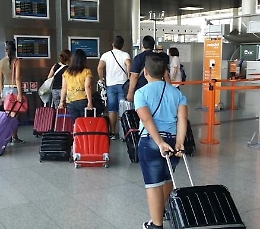 La Sicilia e l'amaro "volo" dei nostri soldi: carissimi aerei, ma quanto ci costate...