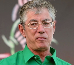 Umberto Bossi con elisoccorso in ospedale: popolo Lega in trepidazione per lui