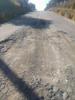 Motta Sant'Anastasia: "piccola" buca in contrada Terre Nere