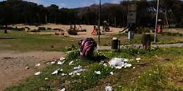 Catania, Boschetto Plaia: oasi da condividere con la spazzatura