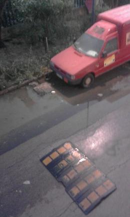 Librino: da oltre un mese con la fogna sotto casa