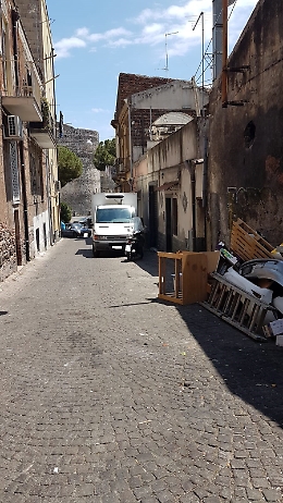 Catania: Via Alaimo, siamo alle solite. Stupendo spettacolo per i turisti
