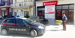 Raddusa, scommesse illegali in sala Internet Point: denunciato il titolare