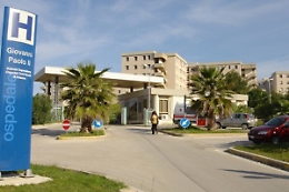 Sciacca, sfondano porta Rianimazione e picchiano sanitari per morte di un familiare