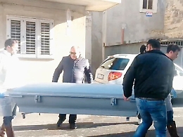 Scicli, «Enrico è morto arso vivo. Avremmo potuto salvarlo»