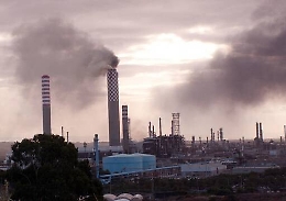 Sì alla riconversione dell'area industriale di Gela: pronti 20 miliardi